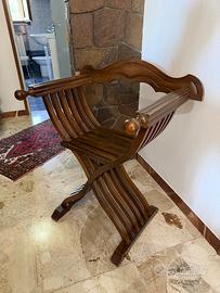 Sedia Savonarola in legno massello