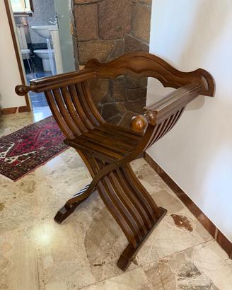 Sedia Savonarola in legno massello