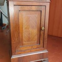 Comodino antico