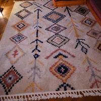 Tappeto etnico a pelo lungo con frange 240x300