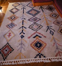 Tappeto etnico a pelo lungo con frange 240x300