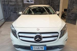 MERCEDES-BENZ GLA 200 d Automatic 4Matic Premium