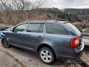 SKODA Octavia 4x4 1.6 , 6 marce
