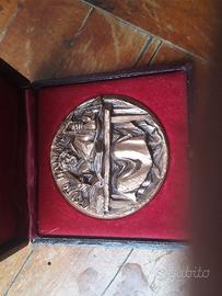 MEDAGLIONE COMMEMORATIVO