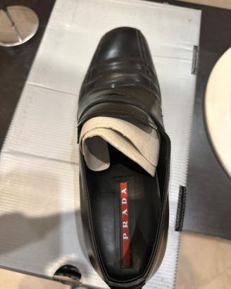 Scarpe Prada edizione limitata