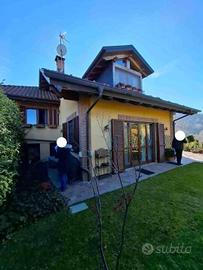 Immobile in asta di 287 m² con 5 locali e box auto