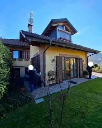 Immobile in asta di 287 m² con 5 locali e box auto