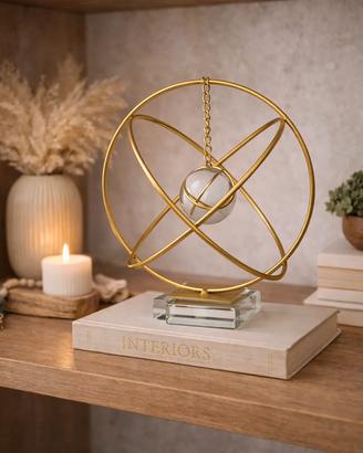 Modern Gold Decorative Sculpture – Luxury Home Dec