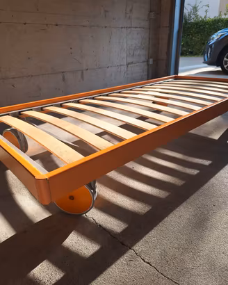 Letto singolo con ruote