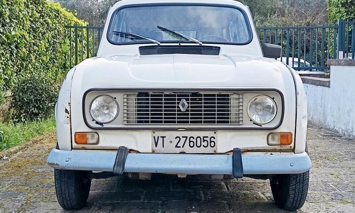 Renault R4 LT