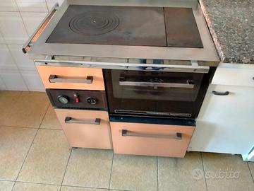 Termocucina a legna Vanzovinante con forno e piano
