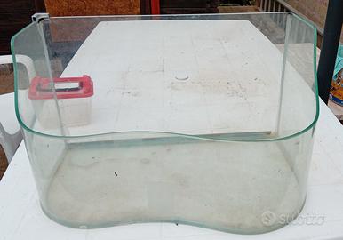 Vasca per tartarughe d'acqua