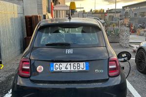 500e nera La Prima 42 kW