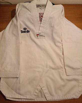 Dobok Daedo omologato WT taglia 140 cm + cinture