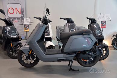 Niu NQi NQiX 300 parabrezza