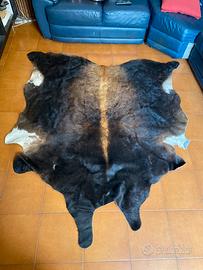 Tappeto in pelle di mucca Koldby