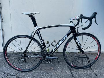 Bici da corsa Fuji SST 1.0 - taglia L
