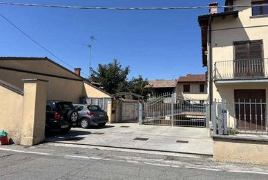 Immobile in asta di 82 m² con 3 locali e box auto 