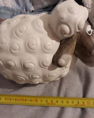 Pecora porcellana tipo Shaun Sheep no Thun