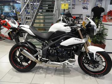 TRIUPM SPEED TRIPLE 1050