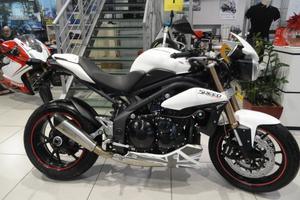 TRIUPM SPEED TRIPLE 1050