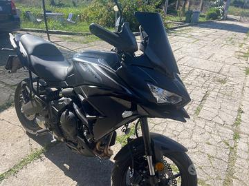 Kawasaki Versys 650 - 2024