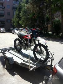 Carrello portamoto Umbria Rimorchi - frenato