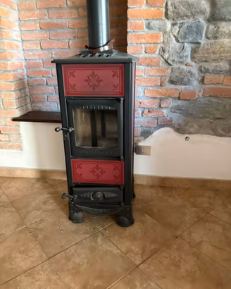 Stufa a legna Castelmonte