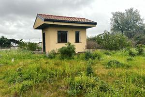 Terreno agricolo 1400 mq e casetta catastata 12mq