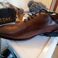 Scarpe nuove particolari in pelle marroni 