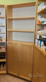 Libreria con e senza ante.