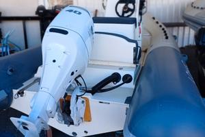 Lomac 580 Euforia con Suzuki DF40A