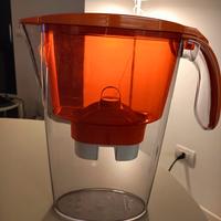 Brocca filtrante Laica, in plastica