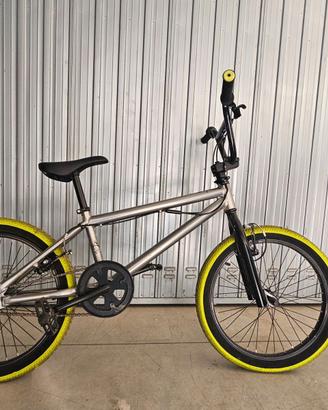 Bicicletta BMX bambino