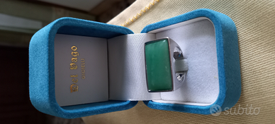 Anello argento con pietra verde