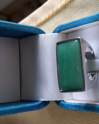 Anello argento con pietra verde
