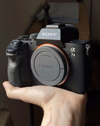 Sony A7 III –  9.400 scatti - con batterie