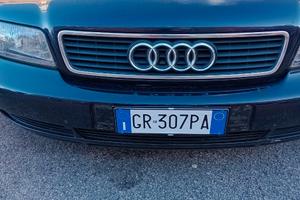 Audi A4 1.8 benzina cambio automatico.