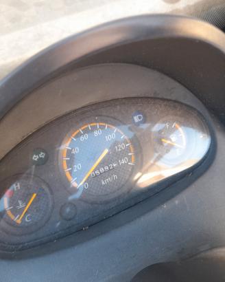 Scooter Suzuki 150