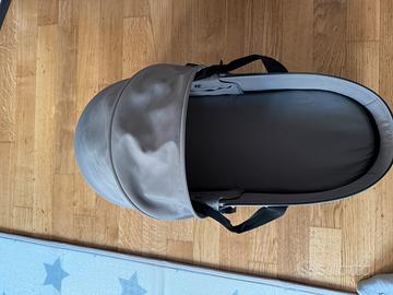 Navicella rigida yoyo