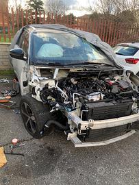 Peugeot 5008 1.5hdi 2023 incidentata