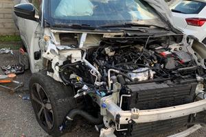 Peugeot 5008 1.5hdi 2023 incidentata