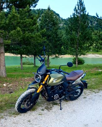MOTO MORINI SEIEMMEZZO SCRAMBLER 650 SCR