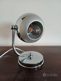 Lampada da tavolo Eyeball cromata