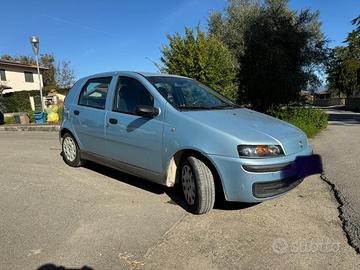 Fiat Punto anno 2003 benzina km 70.000