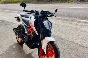 KTM Duke 390