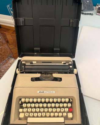 Macchina da scrivere portatile olivetti lettera 35