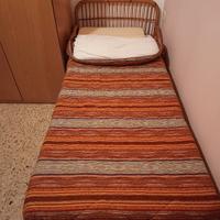 Letto in vimini vintage 