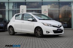 Toyota Yaris 1.3 5 porte Lounge Multidrive