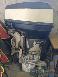 Motore evinrude 737 funzionante più uno per ricamb